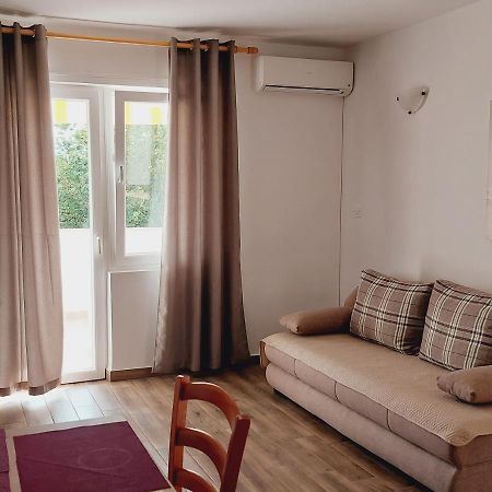 Apartments Nikola Caska โนวาลยา ภายนอก รูปภาพ