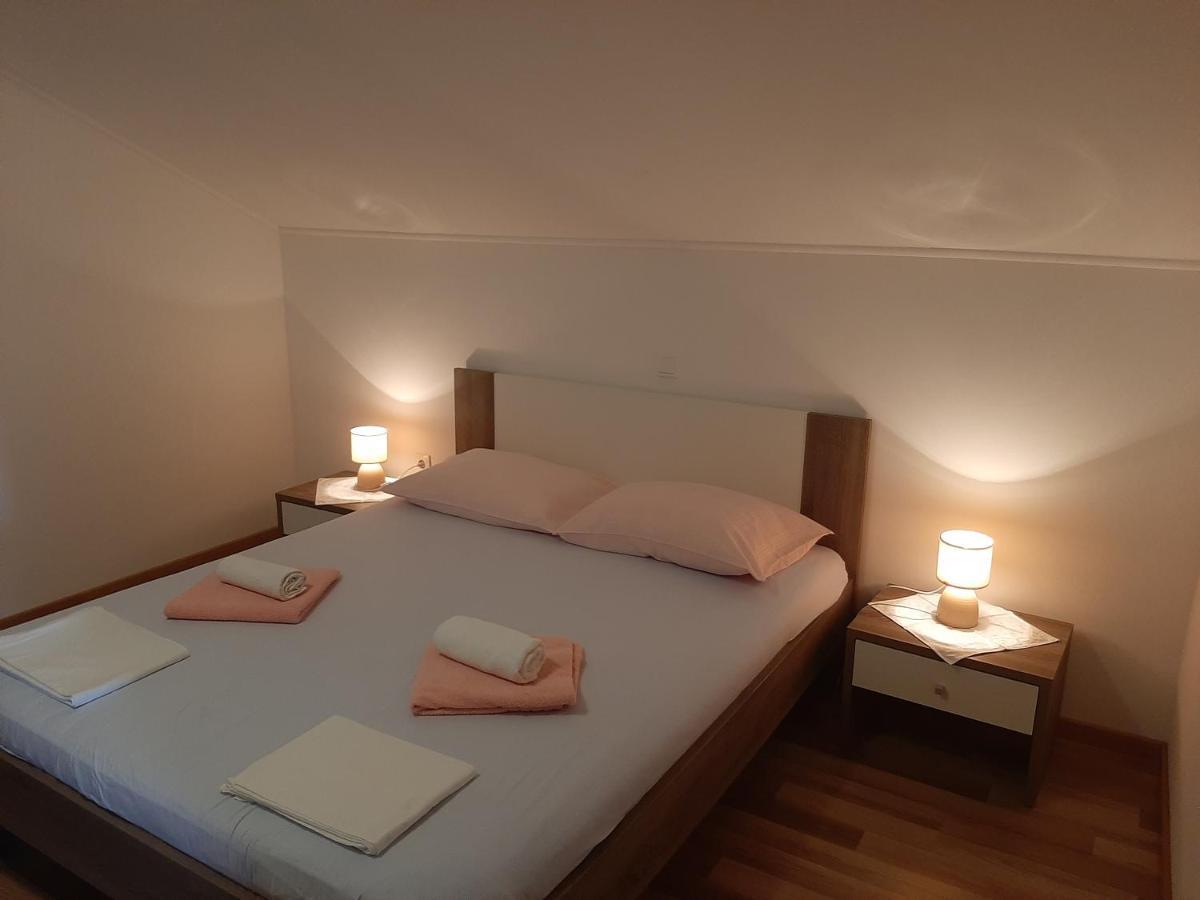 Apartments Nikola Caska โนวาลยา ภายนอก รูปภาพ