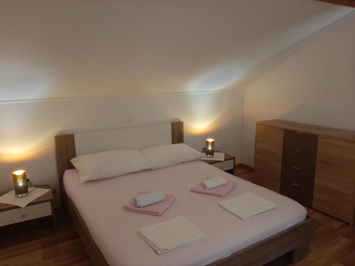 Apartments Nikola Caska โนวาลยา ภายนอก รูปภาพ