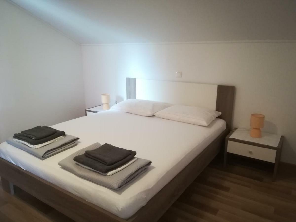 Apartments Nikola Caska โนวาลยา ภายนอก รูปภาพ