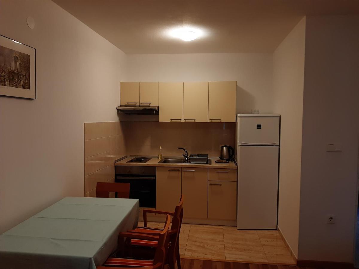 Apartments Nikola Caska โนวาลยา ภายนอก รูปภาพ